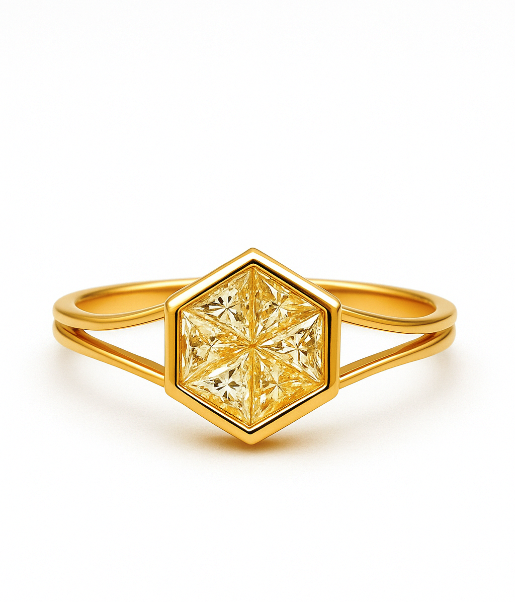 Beautiful 18 Kt Gold  Natural Diamond Ring